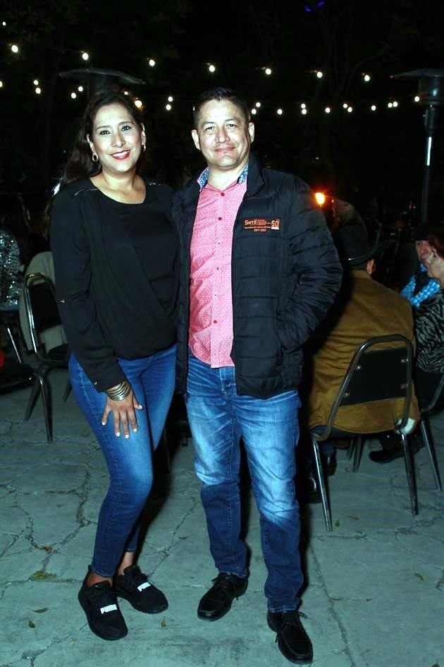 Norma Maldonado y Alberto Capetillo