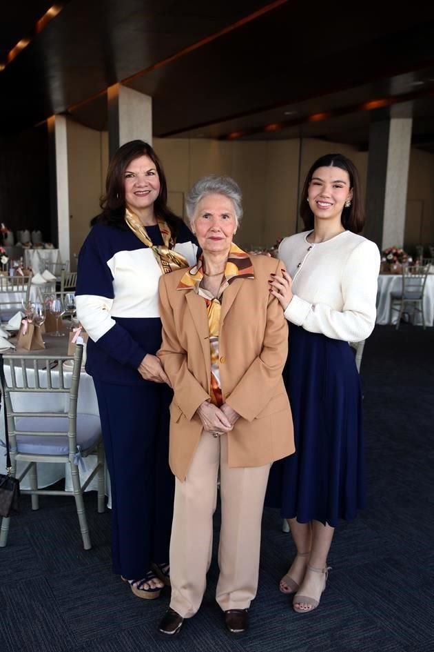 Patricia González, Orovea Garza y Monserrat Becerra