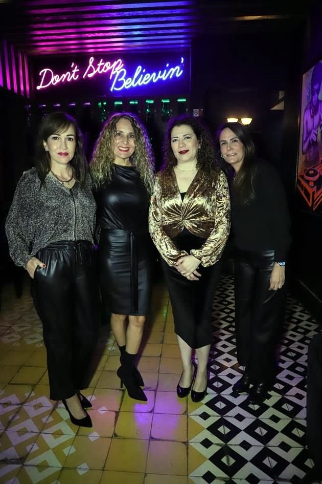 Mariana Garza, Gabriela Corral, Catalina Pinales y Marcela Urquijo