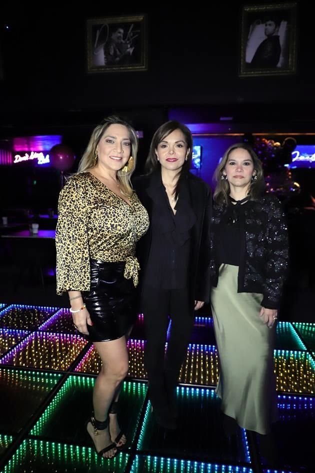 Adriana Rangel de Farías, Claudia Guerrero y Aída Mercado