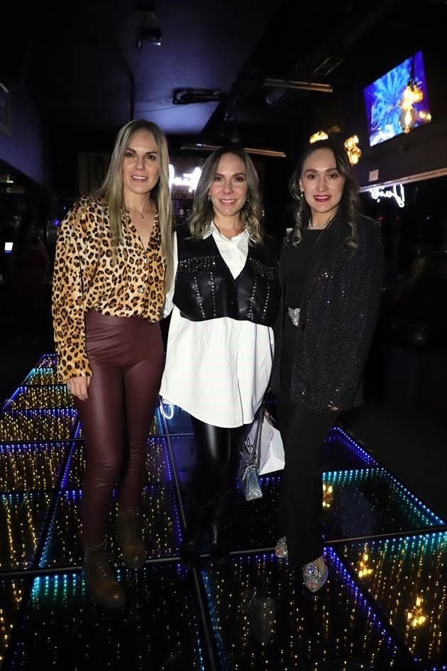 María Aguilar, Celia Aguilar y Carla Valero