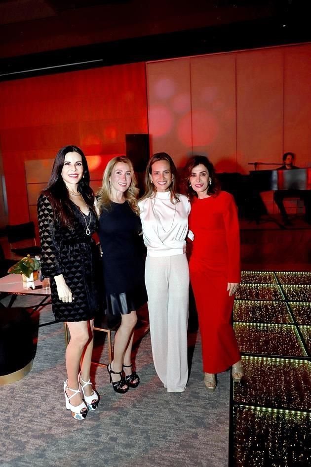 Caty Ruiz, Magdalena Erhard, Sandra Escamilla y Maye Villarreal