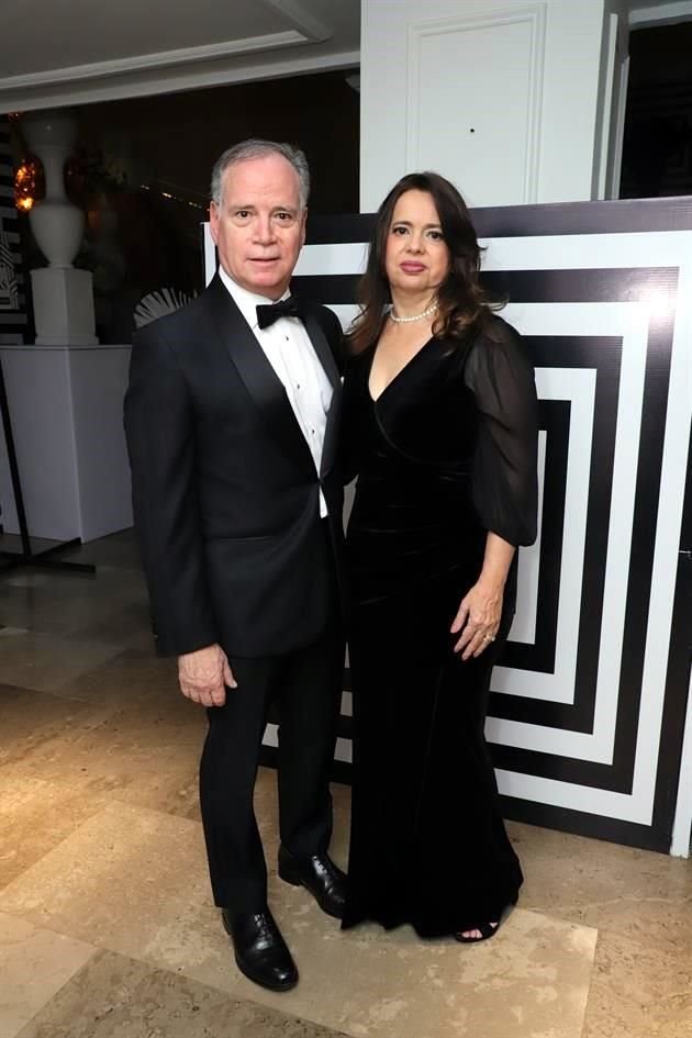 Luis Iturralde y Piny Zambrano de Iturralde