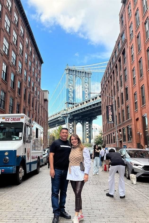 Lesly Rueda y Eduardo Espinosa