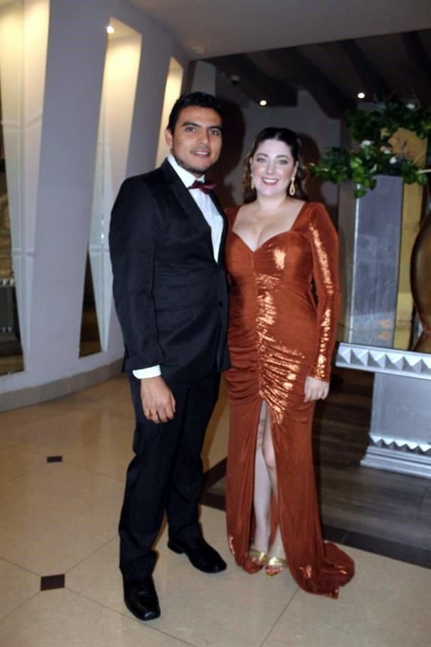 Guillermo Andrés Garza y Ana Félix