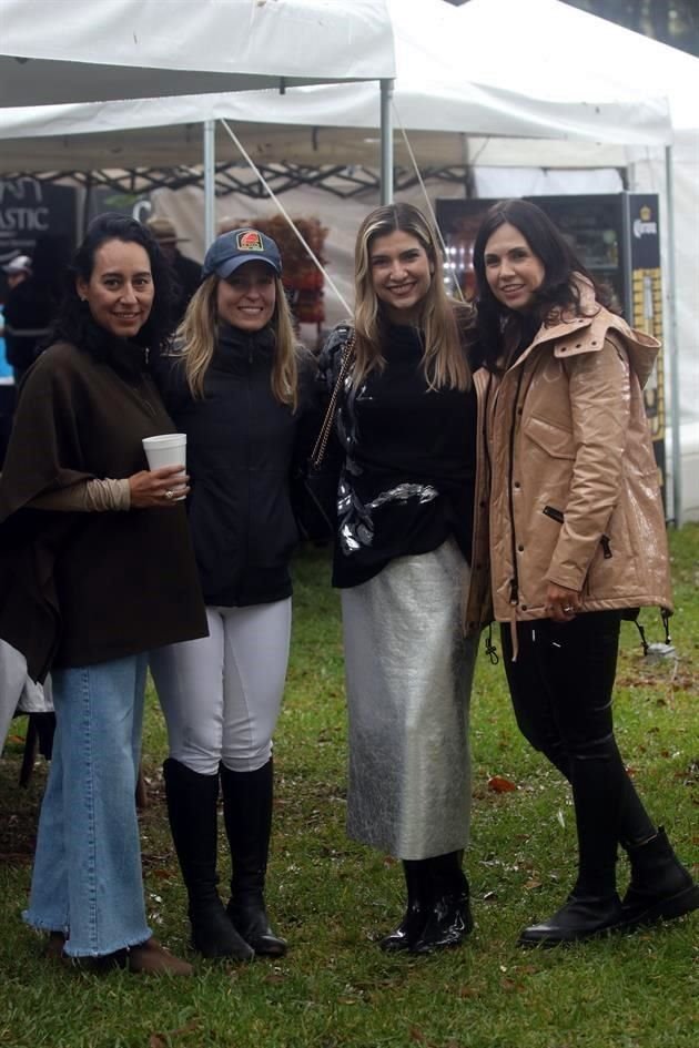 Yadira Medina, July de Romo, Tania Leal de Ancira y Rebeca Dávila de Manautou