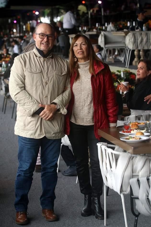 David de la Garza Leal y Lily Rodríguez de De la Garza