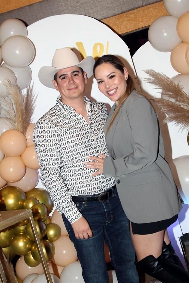 Ricardo Solís y Alejandra Camacho de Solís