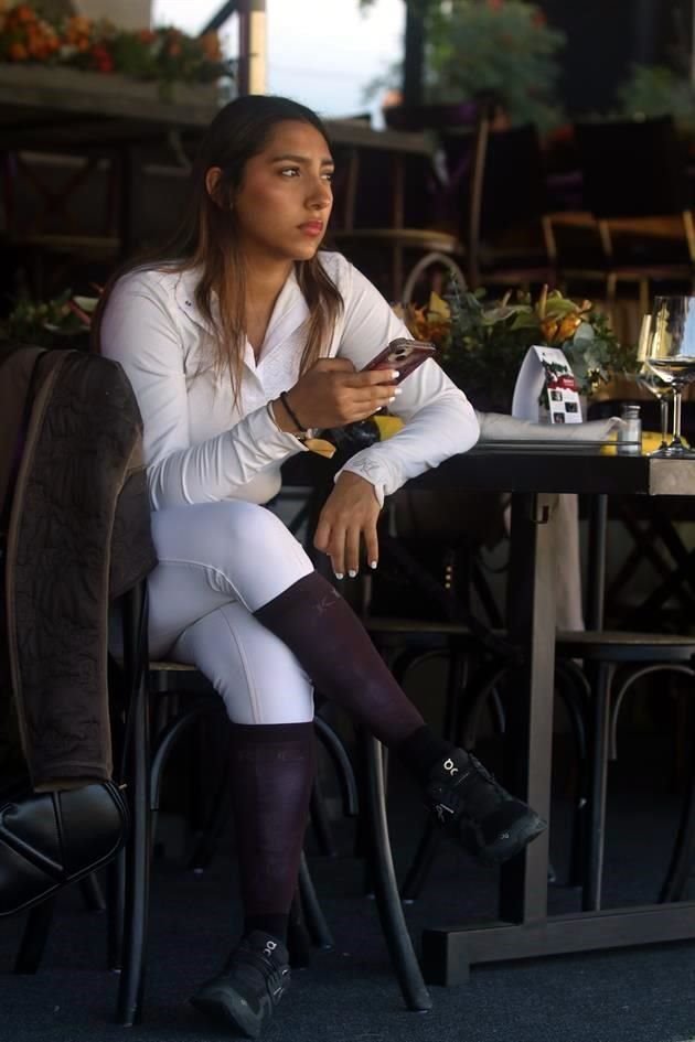 Carolina De León