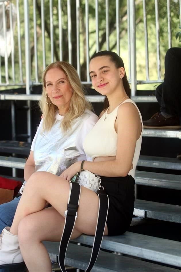 Katia Schkolnik y Noa Schkolnik