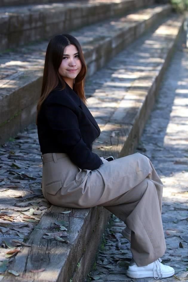 Ana Paula Hernández