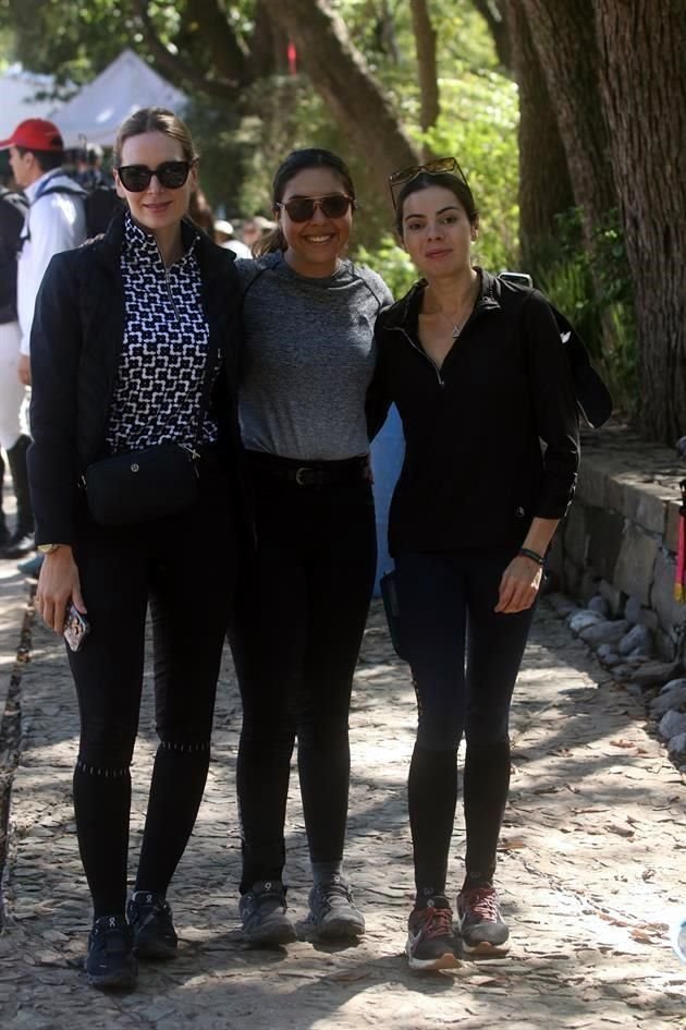 Cecilia Loges, Miranda Macía y Mariela Pérez Charles