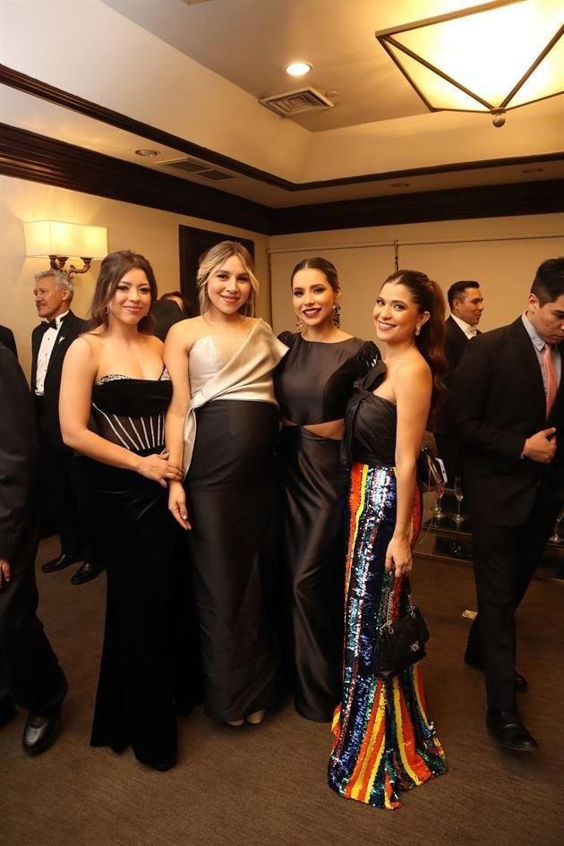 Valeria Robles, Paola Alcorta, Daniela Pardiñas y Sofía Oliva