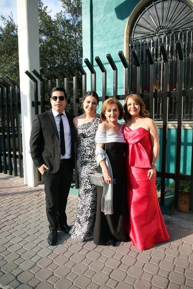 Marcelo Cruz, Isabel Díaz, Cecilia Breinbauer y Gloria Breinbauer