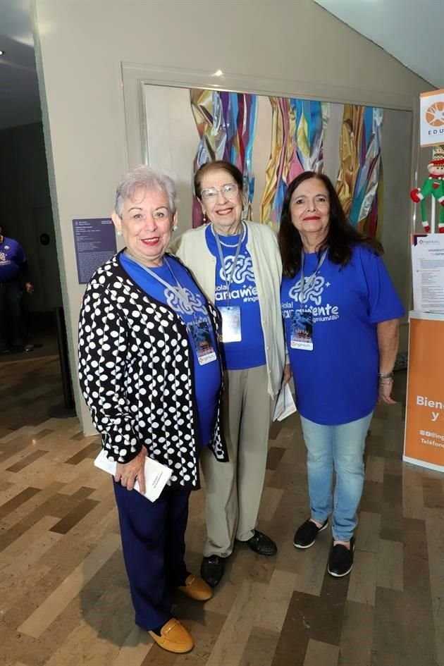 Mariela Barrera, Carmen Flores y Marioly Gordillo