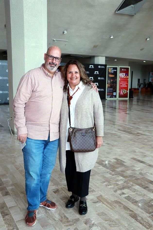 Alberto Viades y Pilar de Viades