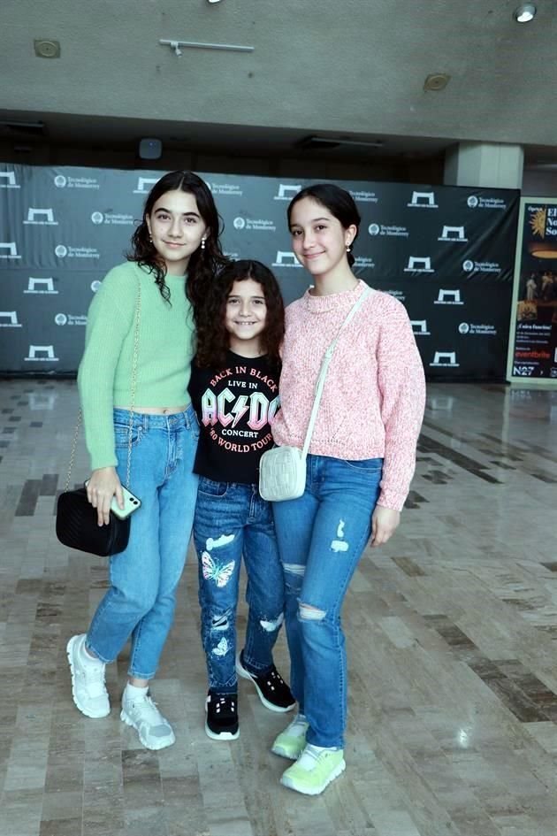 María Bermejo, Lucía Bermejo y Martina Pizano