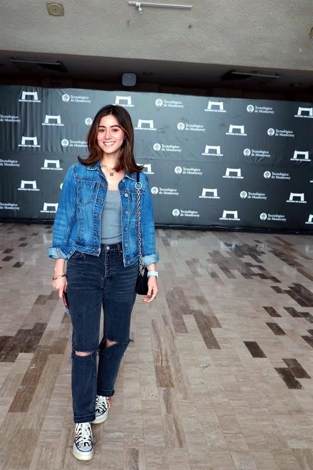 Dani Cepeda Villalobos
