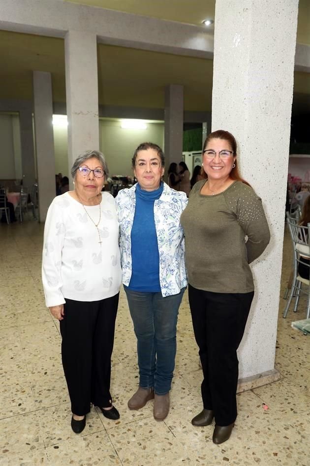 María Macareno, Claudia Ontiveros y Norma Martínez