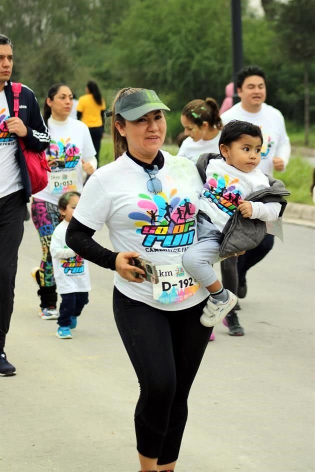 Dennisse Caballero y Mauricio Martínez