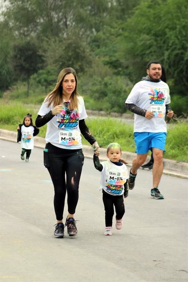 Alejandra Hernández y Samanta Flores Hernández