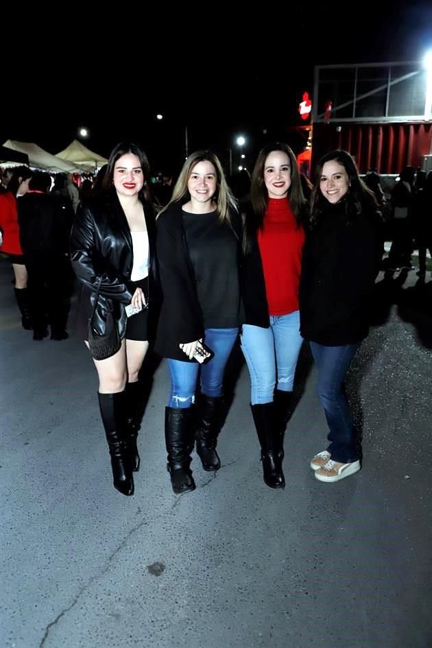 Ana Núñez, Astrid Martínez, Adriana Martínez y Anette Martínez