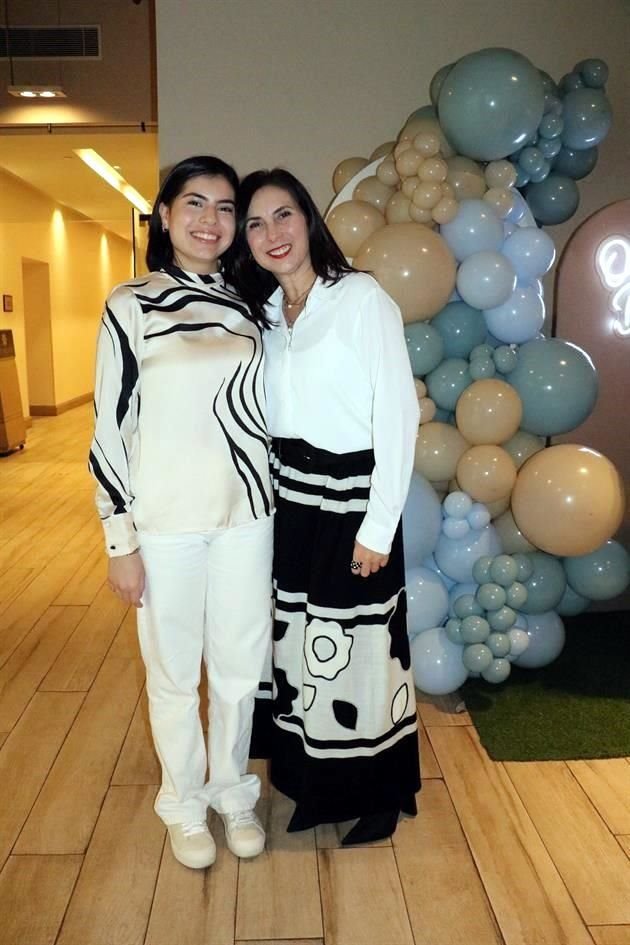 Loreta Carnevali y Elisa de Carnevali