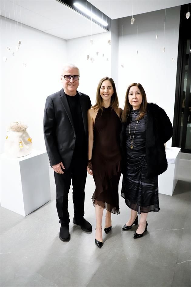 Patricia Zambrano Martínez con sus papás, Rogelio Zambrano y Gloria Martínez de Zambrano