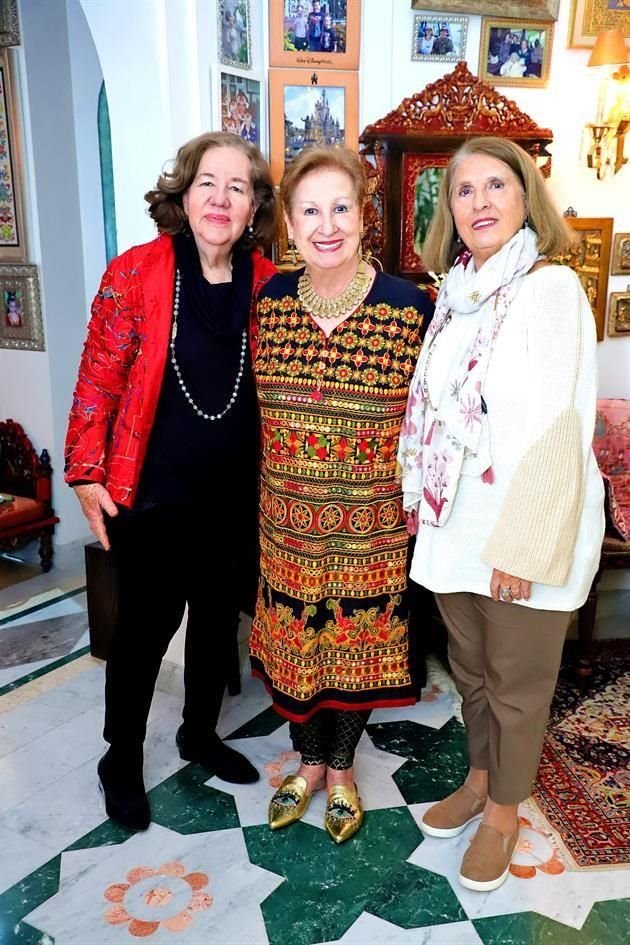 María Loyola Coindreau de Zertuche, Alejandra Sada y Menena González