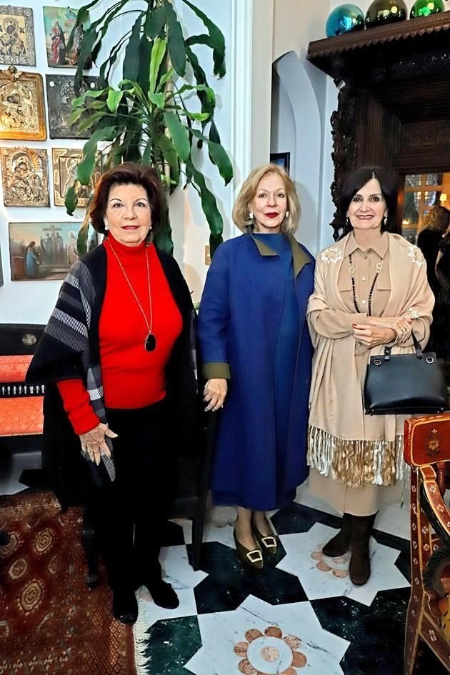 Eva Martínez de Garza Evia, Graciela Elizondo de Albuerne y María Teresa Rodríguez Garza