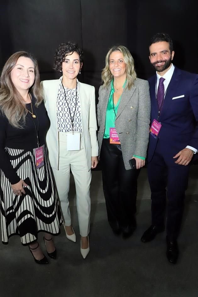 Melina Calderon, Gisel Román, Pamela Hamui y Kenji López