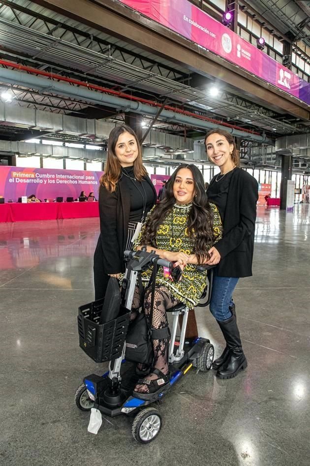 Ana González, Maryangel García-Ramos y Sofía Guajardo