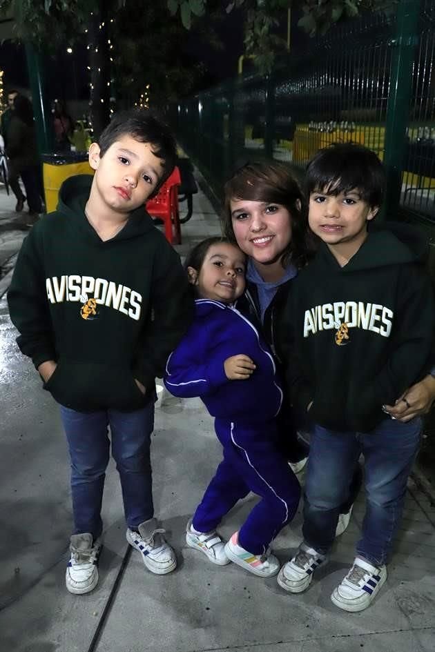 Mateo García, Gracia García, Dana Humphrey y Gabriel García