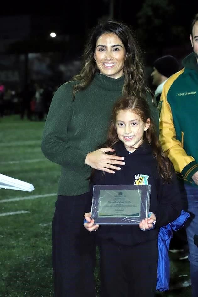 Eva Treviño de Gutiérrez y Natalia Gutiérrez Treviño