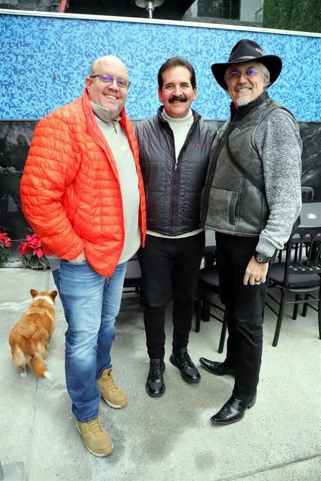 Mateo Quiroga, Carlos Barona y Roberto Flores