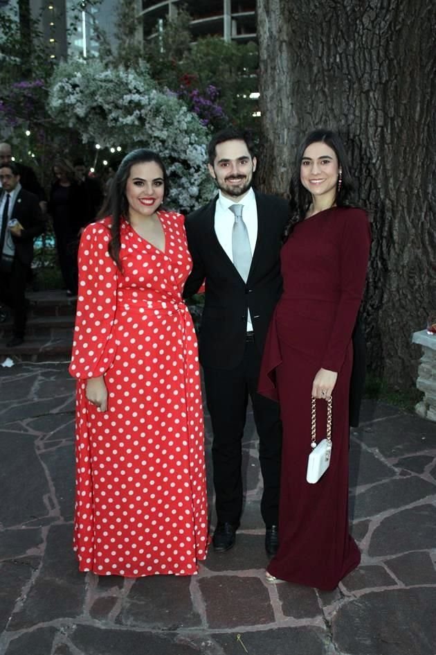 Karla García, Marcelo Cantú y Angie Salazar