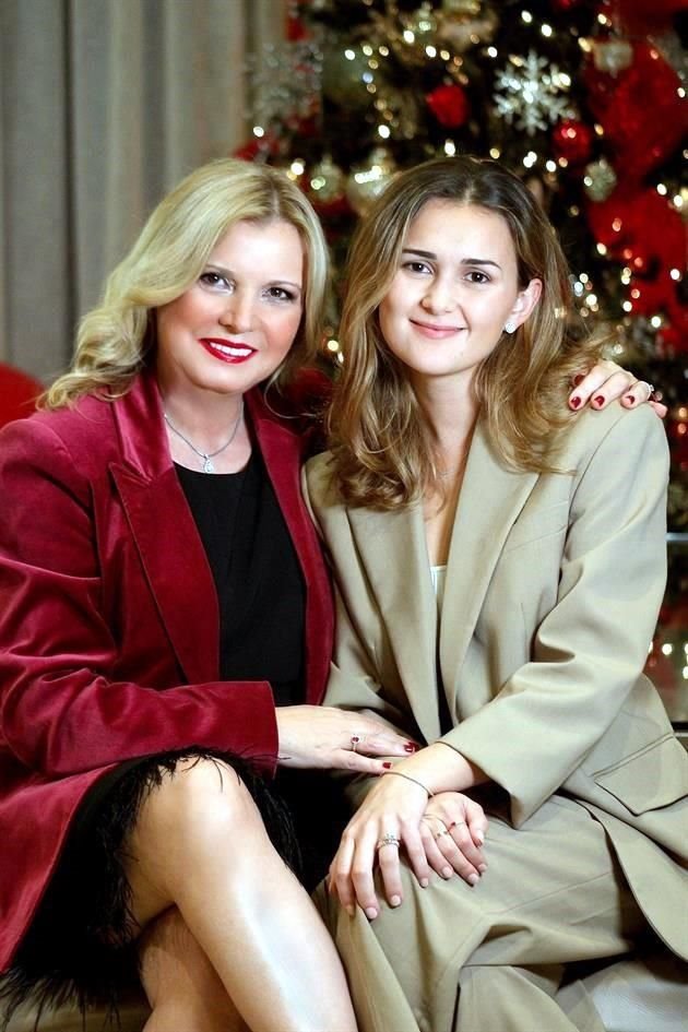 Paty Rodríguez de Coronado y su hija Paty Coronado Rodríguez