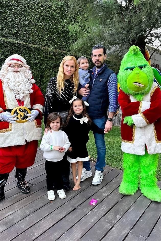 Miriam Meade de Quintanilla y Jerónimo Quintanilla con sus hijos Marcelo, Mateo y Milena Quintanilla