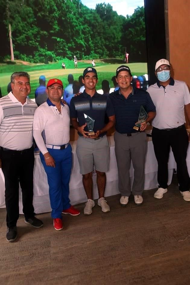 Juan Cazares, Roberto Montiel, Óscar Ramos Jr, Óscar Ramos y Salvador Guerrero, ganadores de la 1 categoría Gross