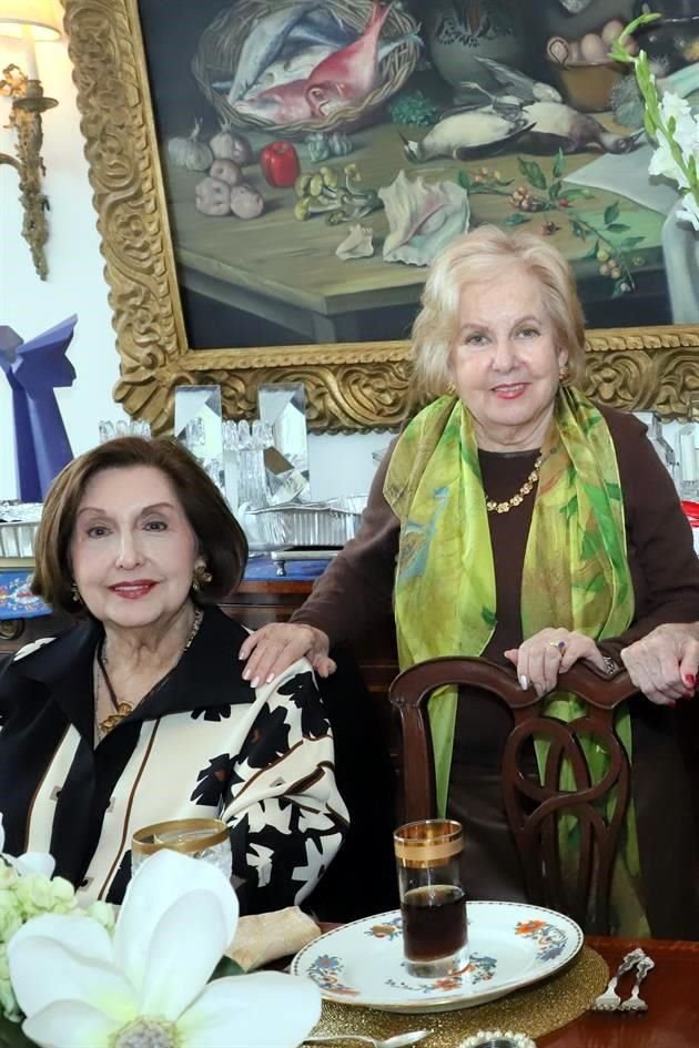 Magdalena Garza de Herrera y Chepina Rodríguez