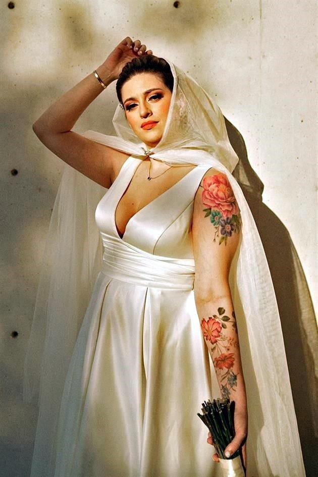 Para elegir su vestido, Sonya Arredondo fue acompañada por su mamá y su abuela, Sonya Santos y Sonya Garza Rapport, a San Antonio, Texas, y el primer diseño que vio es con el que hizo click'.