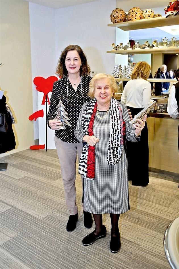 Adriana Quintanilla de Longoria y Josefina Longoria