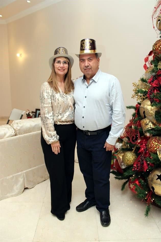 Claudia Flores y José Díaz