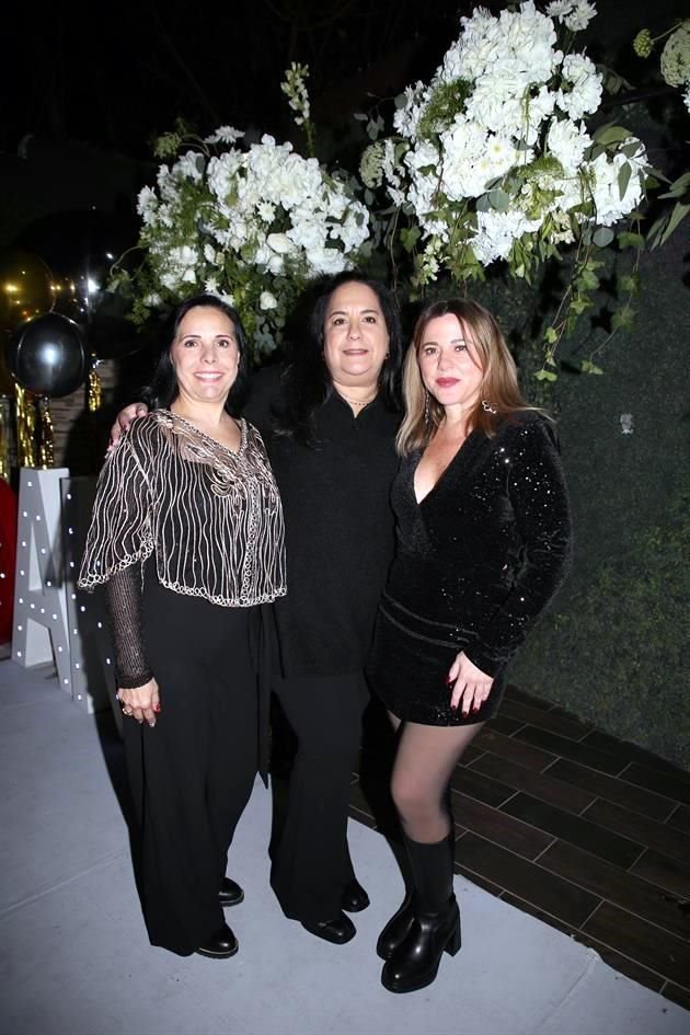 Tere González, Becky Barrera y Cristina Audiffred