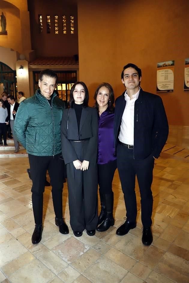 Eduardo Portillo, Mariana Portillo, Loreta Ceceña, Jorge Ceceña y Rodrigo Ceceña