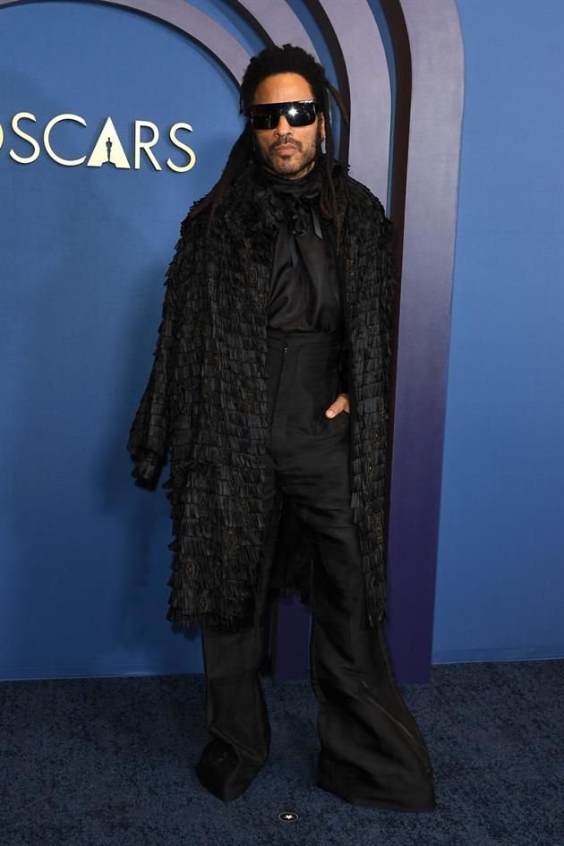 Lenny Kravitz desfiló en la alfombra azul de los Premios de los Gobernadores.