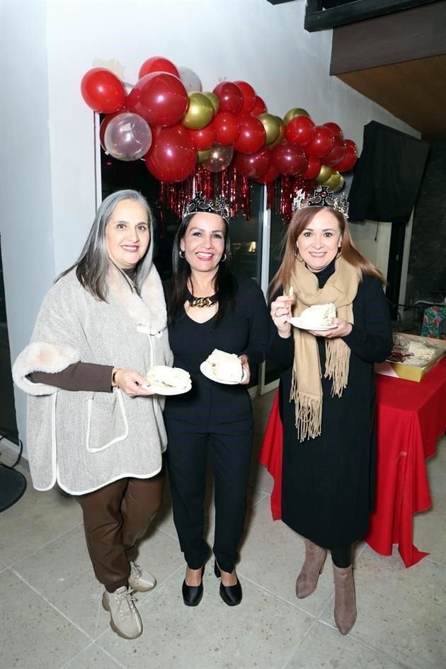 Maru Salinas de Cázares, Malena García y Marisa Cantú