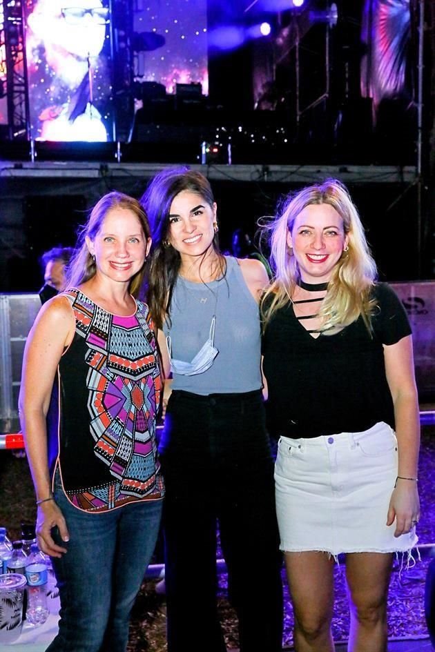 Mayela Quiroga de Sáenz, Hilda Gil y Gaby Casillas