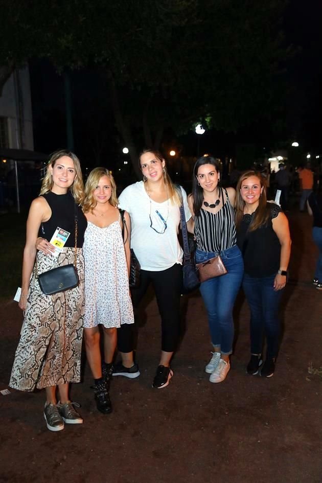 Tita Belden, Marcela Ramírez, Dany Galván, Angie Villarreal y Bertha Peña
