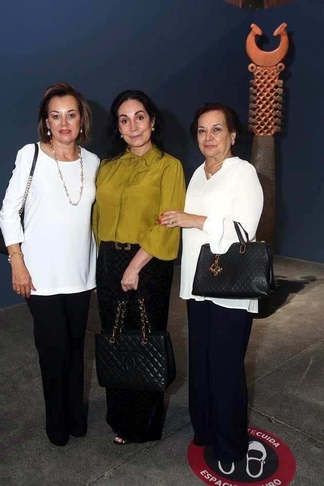 Magda Fernández de Guevara, Maricela Villarreal de Barrera y Alma Delia Fernández de Leal
